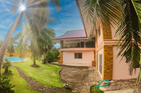 8 Bedroom House for sale in Taguihon, Bohol