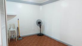2 Bedroom Apartment for rent in Bangkal, Metro Manila near MRT-3 Magallanes