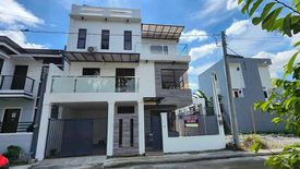 5 Bedroom Townhouse for sale in Barangay 42, Metro Manila near LRT-1 R. Papa