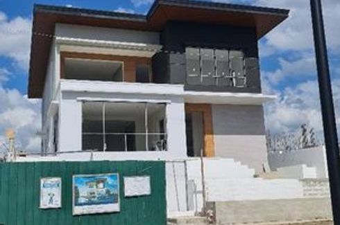 4 Bedroom House for sale in Hornalan, Laguna