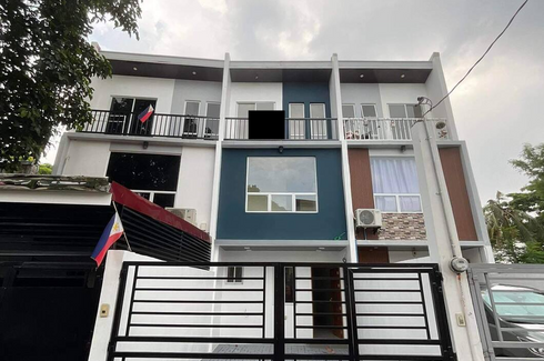 5 Bedroom Townhouse for sale in Talon Kuatro, Metro Manila