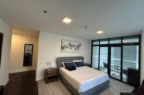 3 Bedroom Condo for rent in Garden Towers, San Lorenzo, Metro Manila near MRT-3 Ayala