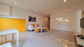 1 Bedroom Apartment for rent in Benviar Tonson Residence, Langsuan, Bangkok near BTS Ratchadamri