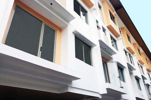 4 Bedroom Townhouse for sale in Paligsahan, Metro Manila
