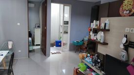 Rumah dijual dengan 3 kamar tidur di Gunung Anyar, Jawa Timur