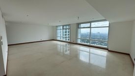 3 Bedroom Condo for sale in Urdaneta, Metro Manila near MRT-3 Buendia