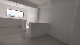Apartment for rent in Bangkal, Metro Manila near MRT-3 Magallanes