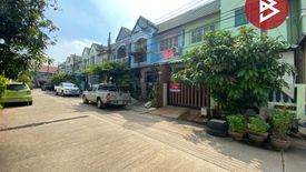 3 Bedroom Townhouse for sale in Dokmai, Bangkok