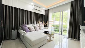 4 Bedroom House for sale in Bang Pakok, Bangkok