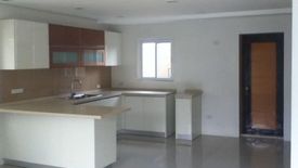 5 Bedroom Townhouse for rent in Santo Domingo, Metro Manila