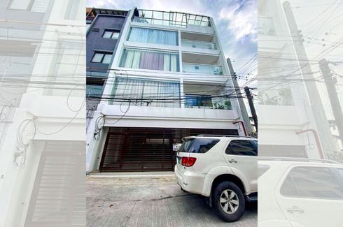 7 Bedroom House for Sale or Rent in Poblacion, Metro Manila