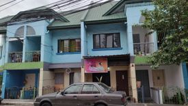 8 Bedroom Apartment for sale in Manuyo Dos, Metro Manila