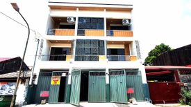 34 Bedroom House for sale in Socorro, Metro Manila near LRT-2 Araneta Center-Cubao