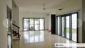 4 Bedroom House for sale in Batu Caves, Selangor