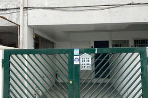 4 Bedroom Townhouse for rent in Loyola Heights, Metro Manila near LRT-2 Katipunan