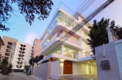 5 Bedroom House for sale in Suan Luang, Bangkok near MRT Si Nut
