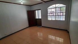 2 Bedroom Townhouse for rent in Talon Dos, Metro Manila