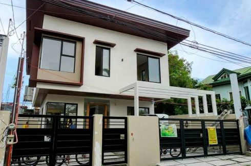 5 Bedroom House for sale in Brand new townhomes in bf resort, Talon Dos, Metro Manila