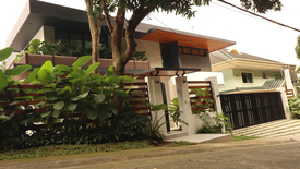 5 Bedroom House for sale in Loyola Heights, Metro Manila near LRT-2 Katipunan