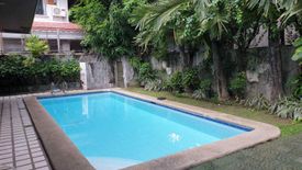 4 Bedroom House for rent in Urdaneta, Metro Manila near MRT-3 Ayala