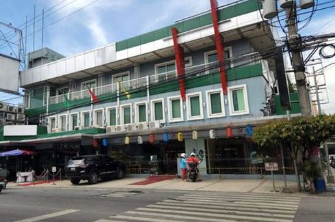 Commercial for rent in Urdaneta, Metro Manila near MRT-3 Ayala