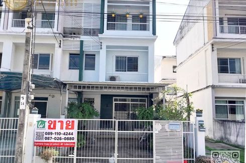 3 Bedroom Townhouse for sale in Tha Kham, Bangkok
