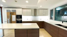 3 Bedroom Condo for sale in Urdaneta, Metro Manila near MRT-3 Buendia