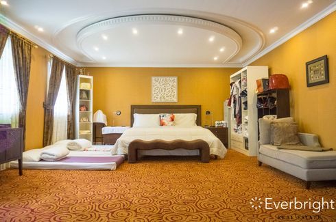 8 Bedroom House for Sale or Rent in Urdaneta, Metro Manila