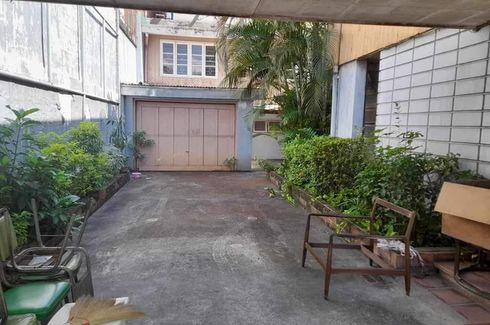 House for sale in Barangay 18, Metro Manila near LRT-1 Gil Puyat