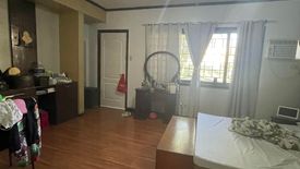 5 Bedroom Townhouse for sale in Univ. Phil. Village, Metro Manila