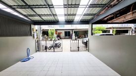 3 Bedroom Townhouse for sale in Patio Pattanakarn, Suan Luang, Bangkok