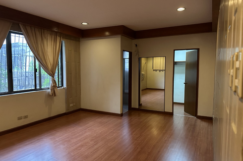 4 Bedroom House for sale in Loyola Heights, Metro Manila near LRT-2 Katipunan