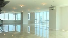 Condo for sale in Park Terraces, San Lorenzo, Metro Manila near MRT-3 Ayala