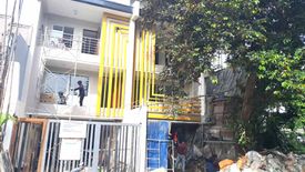 4 Bedroom Townhouse for sale in Central, Metro Manila