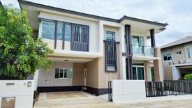 4 Bedroom House for sale in Taling Chan, Bangkok
