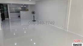 3 Bedroom Townhouse for rent in Khlong Tan Nuea, Bangkok near BTS Thong Lo