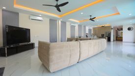 8 Bedroom House for rent in Na Kluea, Chonburi