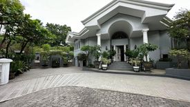 5 Bedroom House for rent in Forbes Park North, Metro Manila near MRT-3 Buendia