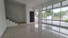 4 Bedroom House for sale in Batu Caves, Selangor