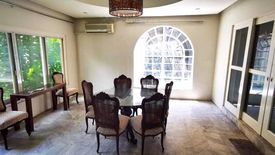 3 Bedroom House for sale in San Lorenzo, Metro Manila near MRT-3 Ayala