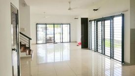 4 Bedroom House for sale in Batu Caves, Selangor