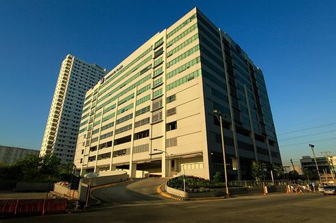Office for rent in Highway Hills, Metro Manila near MRT-3 Boni