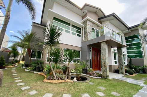 6 Bedroom House for Sale or Rent in Amsic, Pampanga