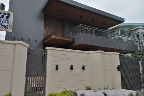 7 Bedroom House for sale in Commonwealth, Metro Manila
