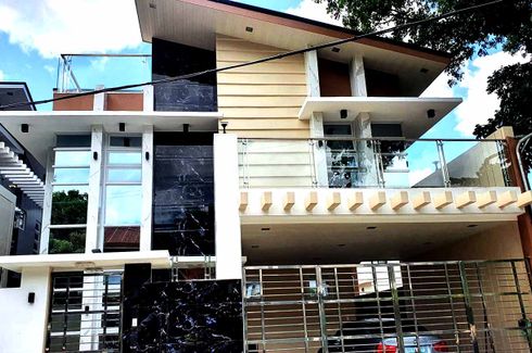 5 Bedroom House for sale in Santa Cruz, Metro Manila near LRT-1 Doroteo Jose