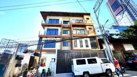 4 Bedroom Townhouse for sale in Barangay 42, Metro Manila near LRT-1 R. Papa