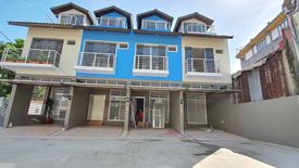 3 Bedroom Townhouse for sale in Barangay 42, Metro Manila near LRT-1 R. Papa