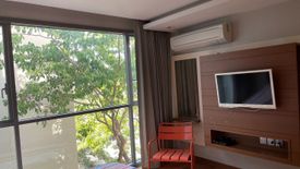 1 Bedroom Condo for rent in Via Botani, Khlong Tan Nuea, Bangkok near BTS Phrom Phong