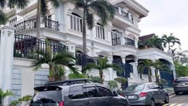 7 Bedroom House for sale in Batasan Hills, Metro Manila