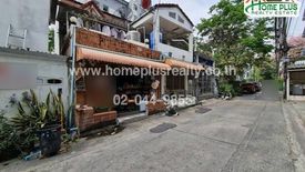 2 Bedroom Townhouse for sale in Khlong Chan, Bangkok near MRT Bang Kapi